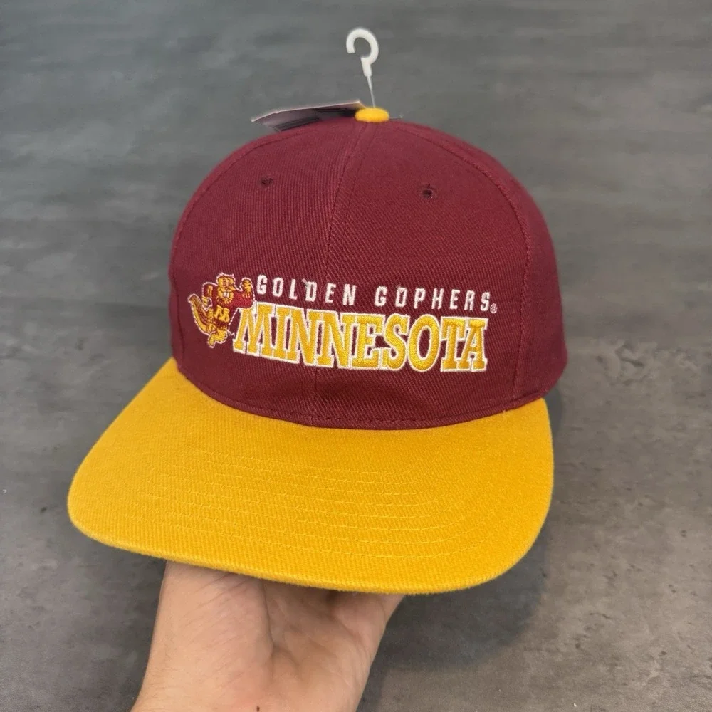 Vintage 90s Minnesota Golden State Gophers Hat 90s‎ Twins Script Spellout 2 Tone